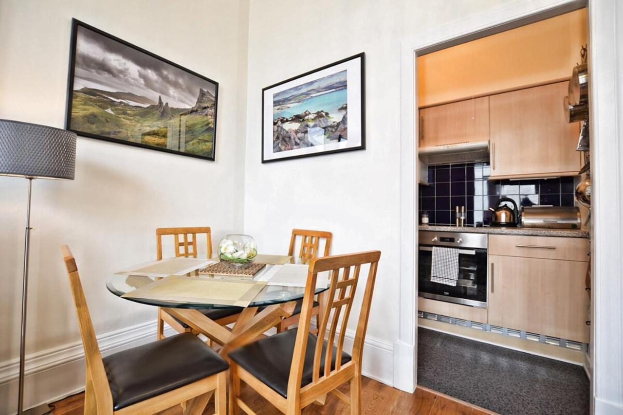 Cozy 2 Bedroom Apartment At Heart Of The Edinburgh Luaran gambar