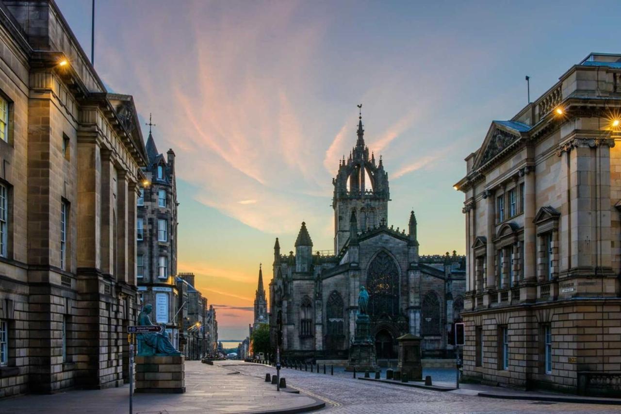Cozy 2 Bedroom Apartment At Heart Of The Edinburgh Luaran gambar