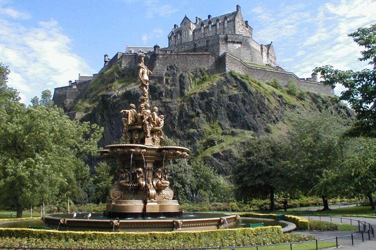 Cozy 2 Bedroom Apartment At Heart Of The Edinburgh Luaran gambar